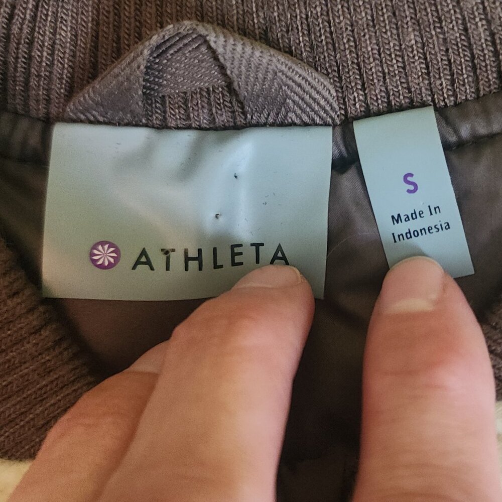 Athletica cream and army green vest womens small - Picture 2 of 5